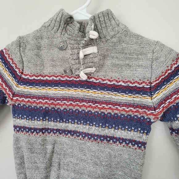 Cat & Jack Toddler Boy 2T Grey Sweater Toggle Button Red Blue Knit Fall Winter - Picture 7 of 8